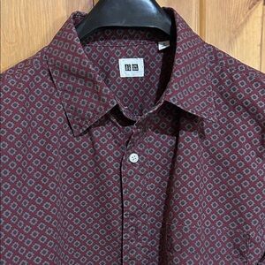 Uniqlo men’s casual dress shirt - Size small